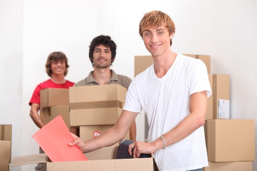 Checklist and moving supplies for a Footscray household relocation
